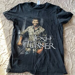 Gildan Black Graphic T-Shirt